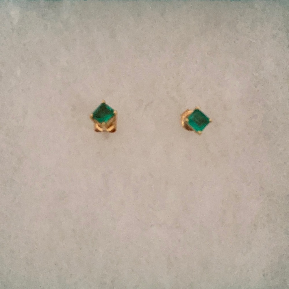 Emerald earrings